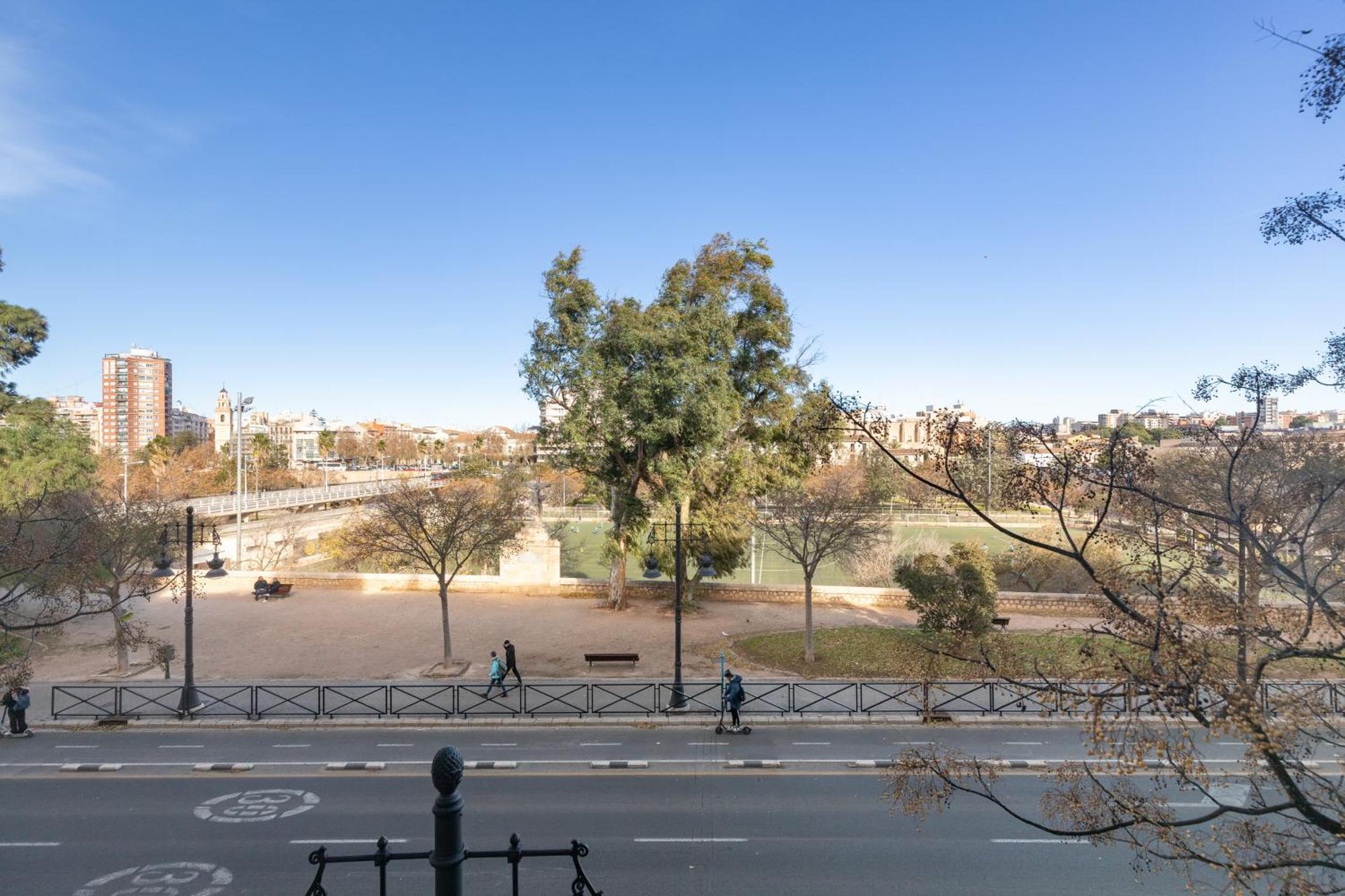 Travel Habitat Torres De Serrano Valencia Ngoại thất bức ảnh